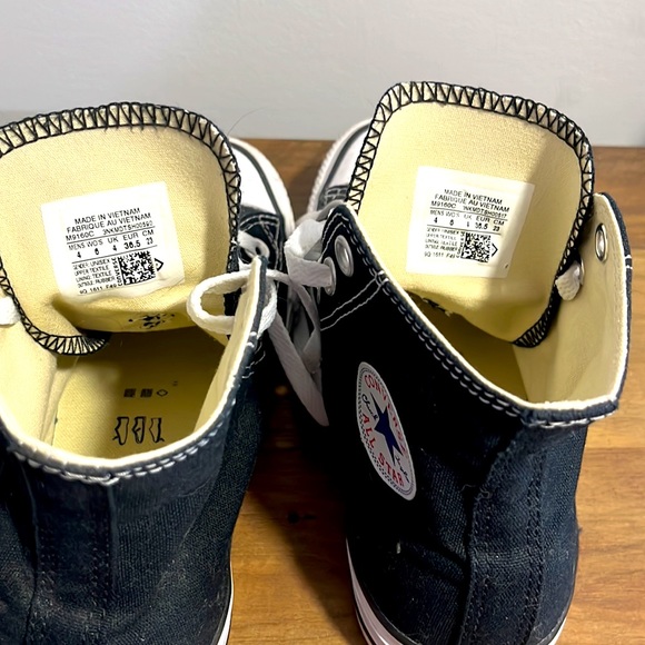 Black high top converse - Picture 3 of 4